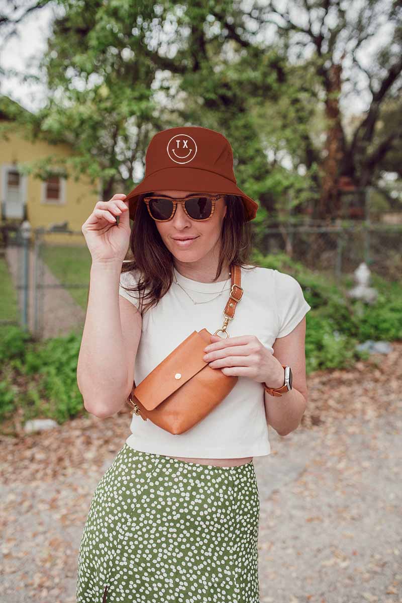 Bucket sales hat smiley